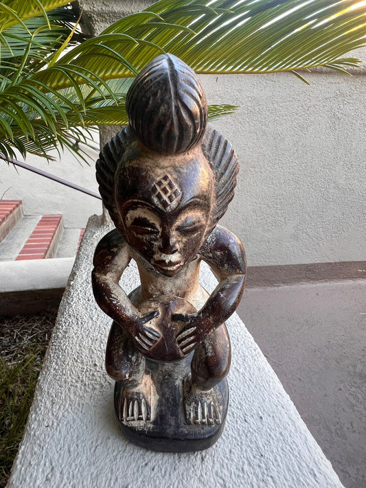 Punu Okui Sculpture